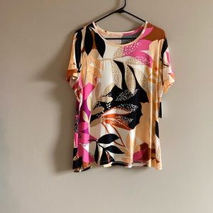 NWT Women’s Apt. 9 Print Short Sleeve Top Size XL